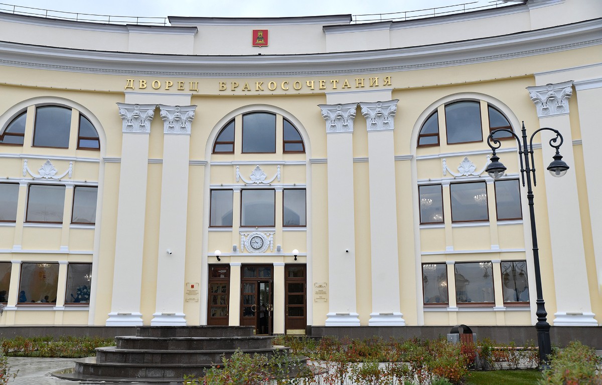 Магазин Ярмарка В Твери На Пожарной Площади Магазин Ярмарка В Твери На Пожарной Площади